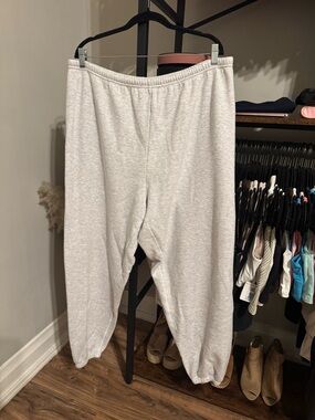 SKIMS Sweatpants